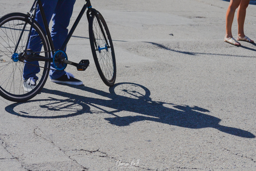 sombra de ciclista