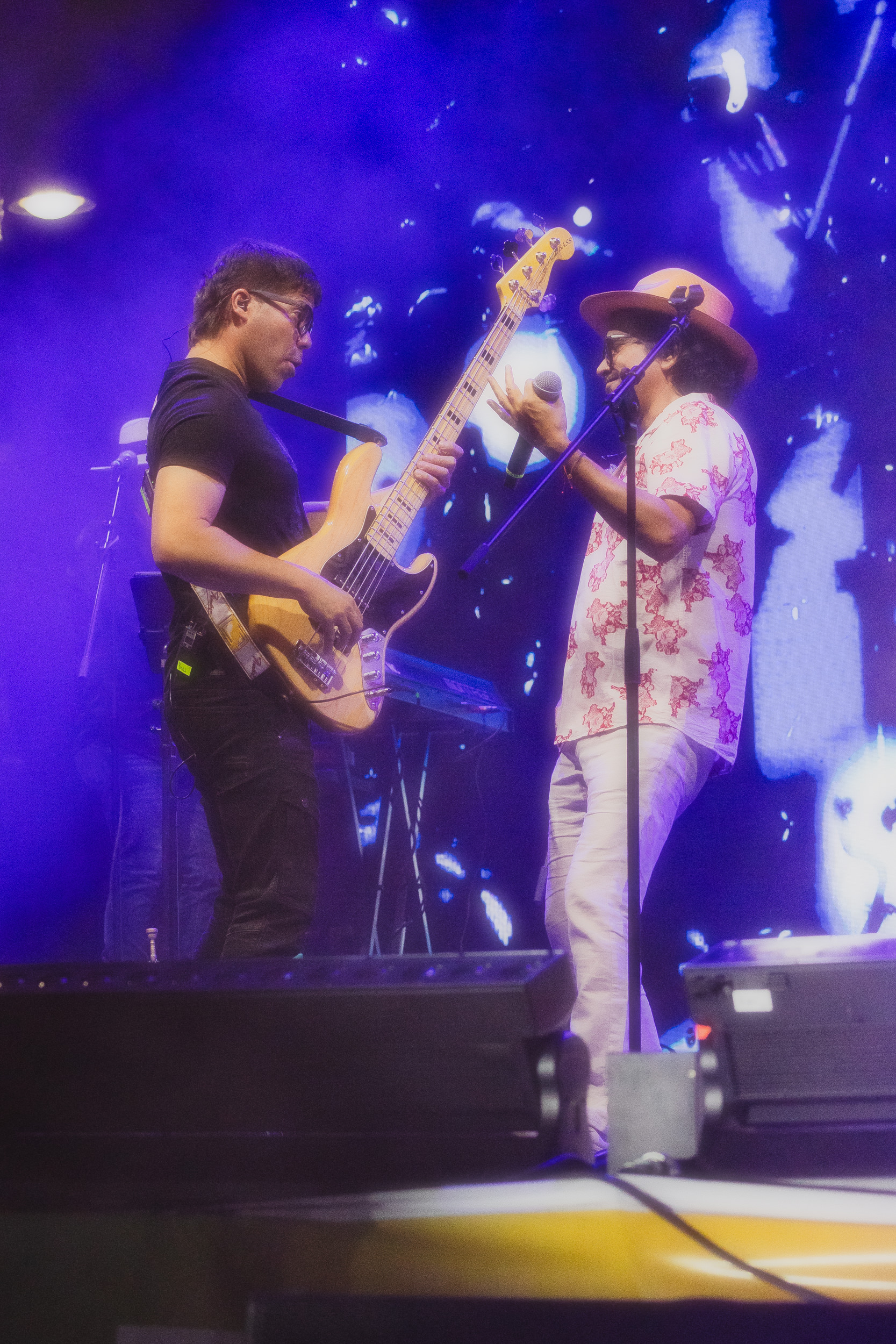 Galería del concierto de Bacilos durante su presentación en las Fiestas del Pitic 2025 de Hermosillo.